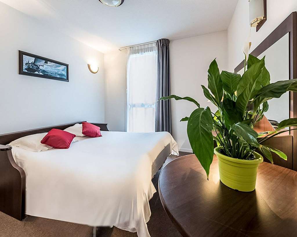 Comfort Suites Pau Idron Exterior foto